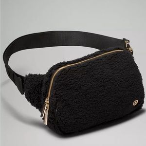 Lululemon Fanny bag